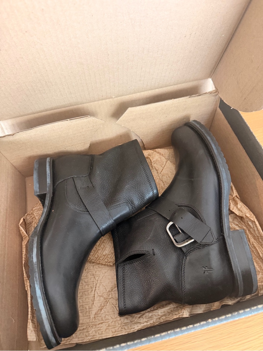 NIB Frye Veronica Boots Size 9.5 - Picture 4 of 9